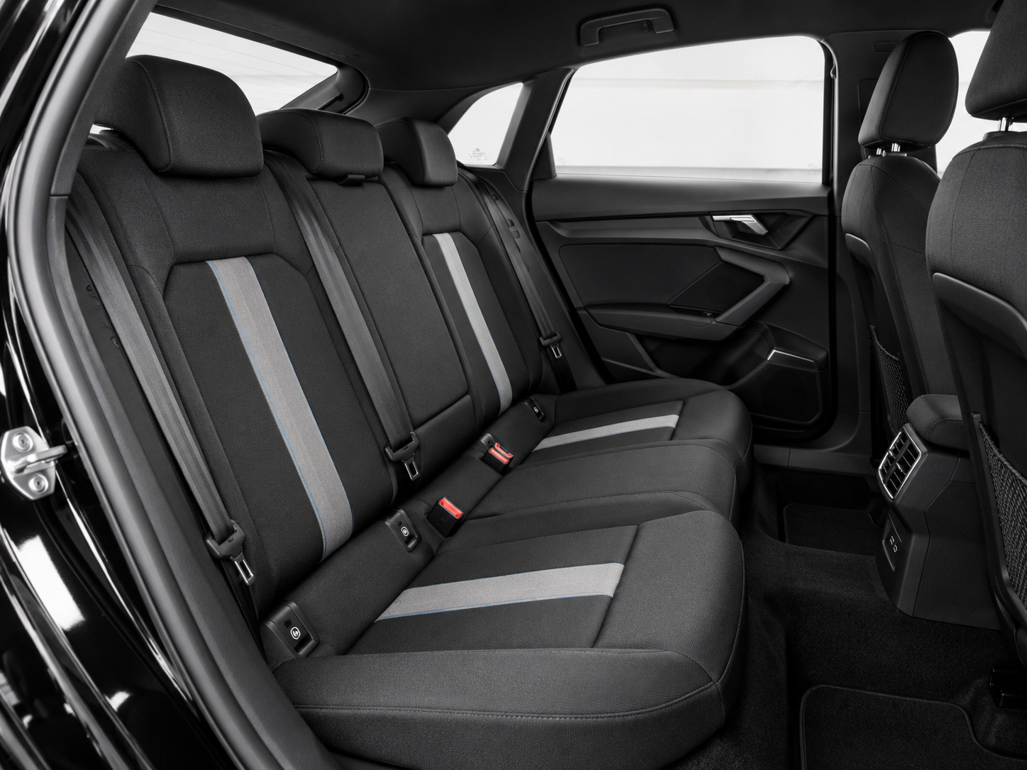 Audi A3 35 TFSI 2023 Noir — miniature 8